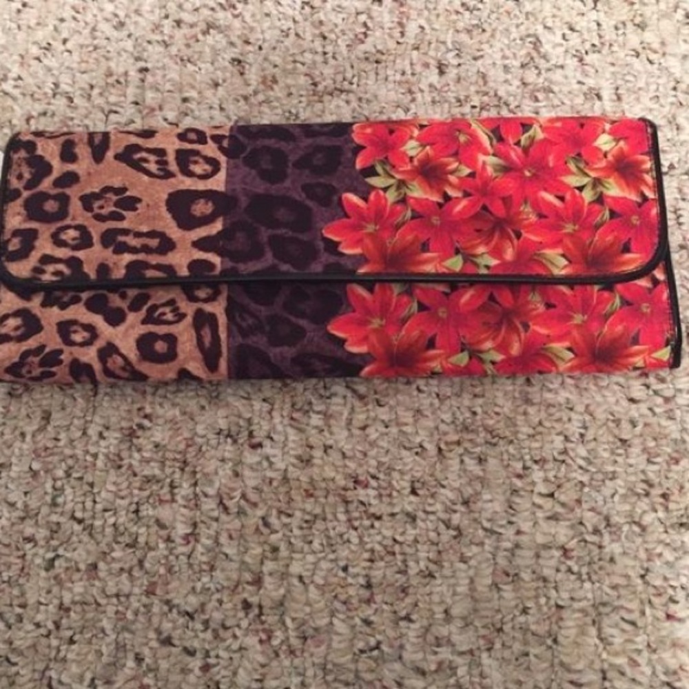 Aldo - Floral/Leopard Clutch